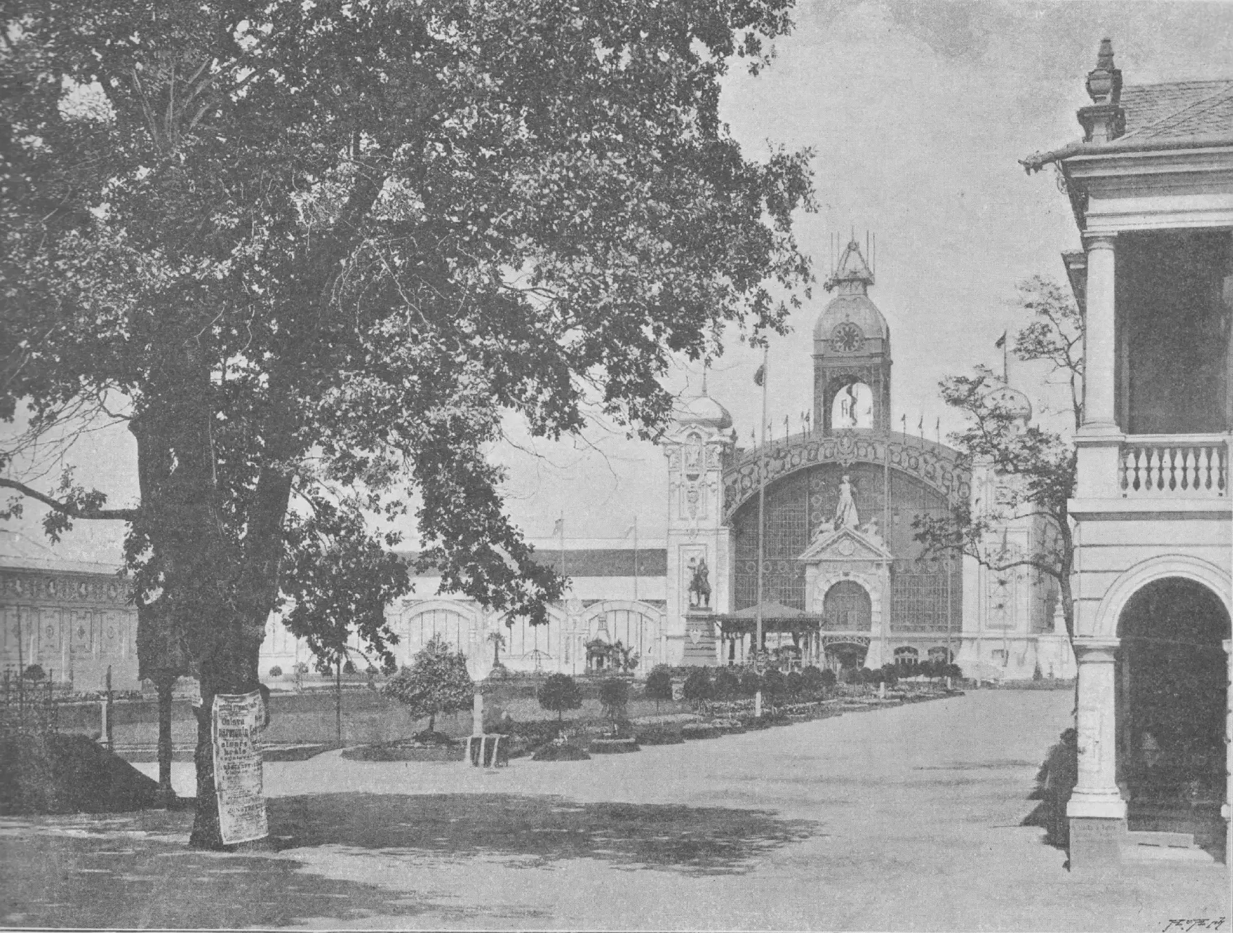 Květnice před Průmyslovým palácem, historická fotografie
